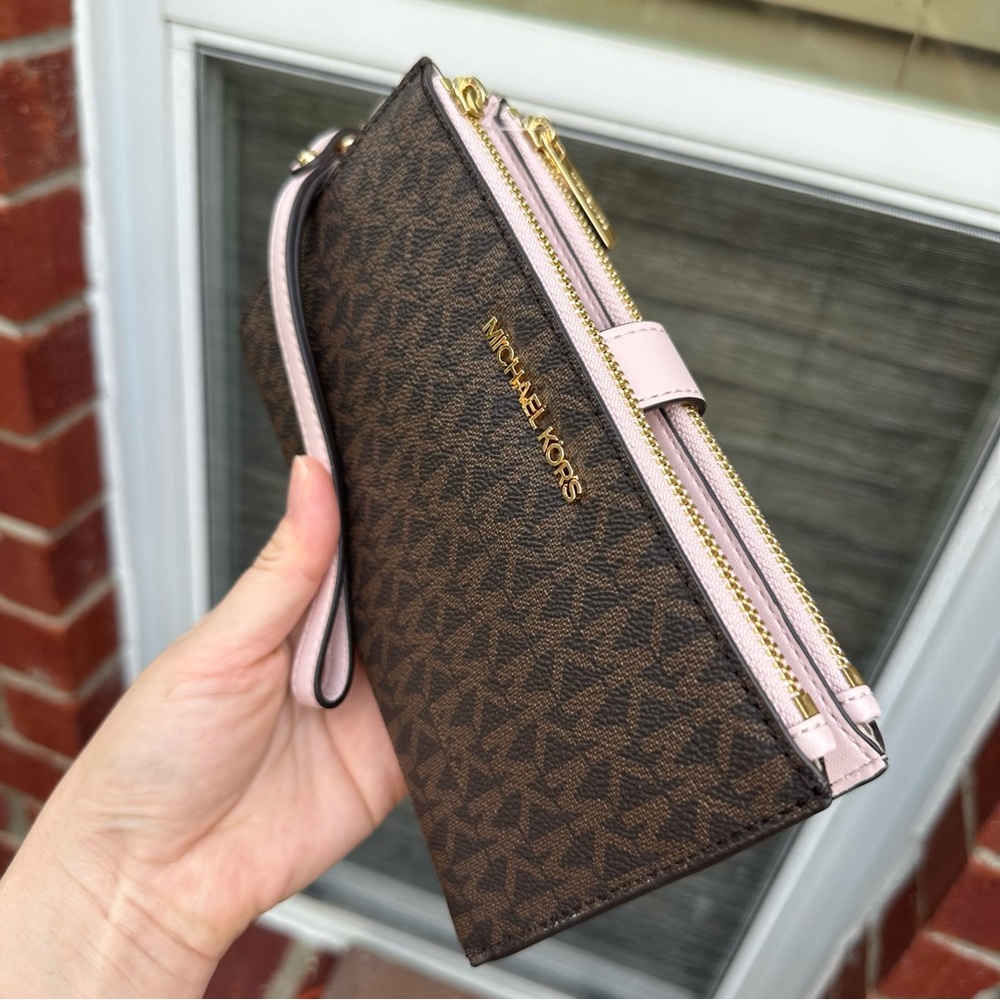 Michael Kors medium backpack and wallet - Picture 13 of 16